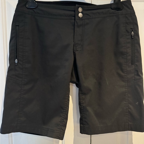 Women’s Club Ride Trail Shorts size Medium - Picture 3 of 8